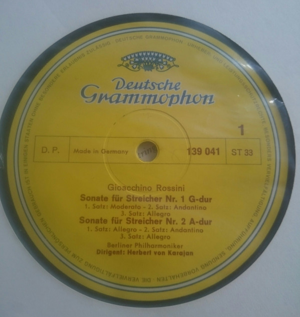Sonaten für Streicher = Sonatas for Strings = Sonates pour Cordes