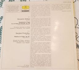 Britten · Prokofiev - Pierino E Il Lupo (Fiaba Sinfonica) Op.67 / Variazioni E Fuga Su Un Tema Di Purcell, Op.34 (The Young Person's Guide To The Orchestra) | Deutsche Grammophon (2535 282) - 2 Britten · Prokofiev - Pierino E Il Lupo (Fiaba Sinfonica) Op.67 / Variazioni E Fuga Su Un Tema Di Purcell, Op.34 (The Young Person's Guide To The Orchestra) | Deutsche Grammophon (2535 282) - 2