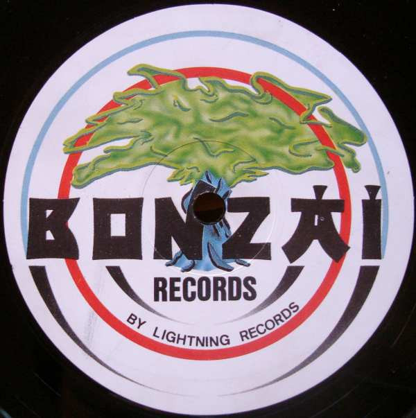 Hitch Hiker & Jacques Dumondt - Journey Of Love | Bonzai Records (BR95098) - 2 Hitch Hiker & Jacques Dumondt - Journey Of Love | Bonzai Records (BR95098) - 2