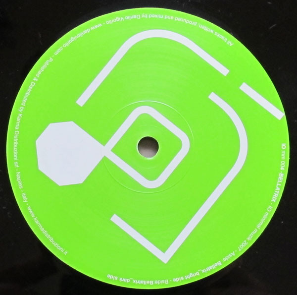 Danilo Vigorito - Bellatrix | Inside Orion Minimal Muzik (IOMM004) - 2 Danilo Vigorito - Bellatrix | Inside Orion Minimal Muzik (IOMM004) - 2