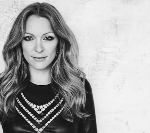 Annie Villeneuve - Telle Qu'elle | Entourage Musique (ENTCD-3606) - 2 Annie Villeneuve - Telle Qu'elle | Entourage Musique (ENTCD-3606) - 2