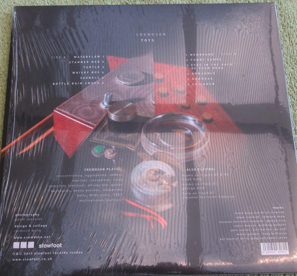 Crewdson - Toys | Slowfoot Records (SLOLP032) - 3 Crewdson - Toys | Slowfoot Records (SLOLP032) - 3