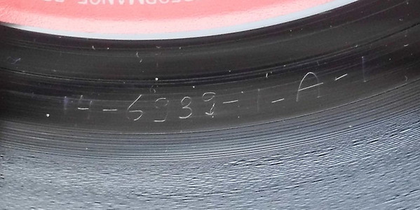 Desireless - Voyage Voyage | CBS (CBS 650175 7) - 6