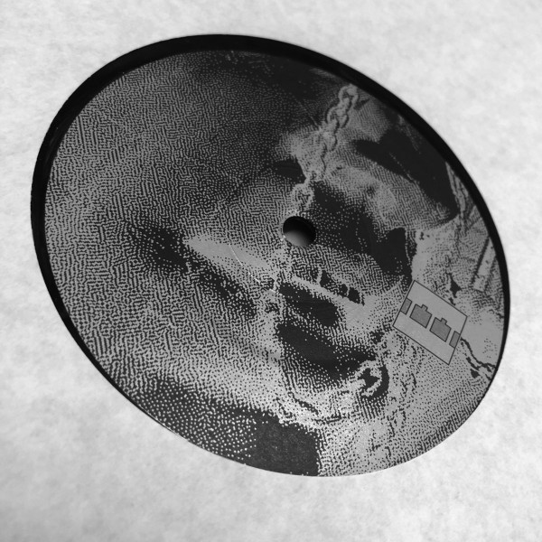 Pavel Milyakov - Masse Métal | The Trilogy Tapes (TTT085) - 5 Pavel Milyakov - Masse Métal | The Trilogy Tapes (TTT085) - 5