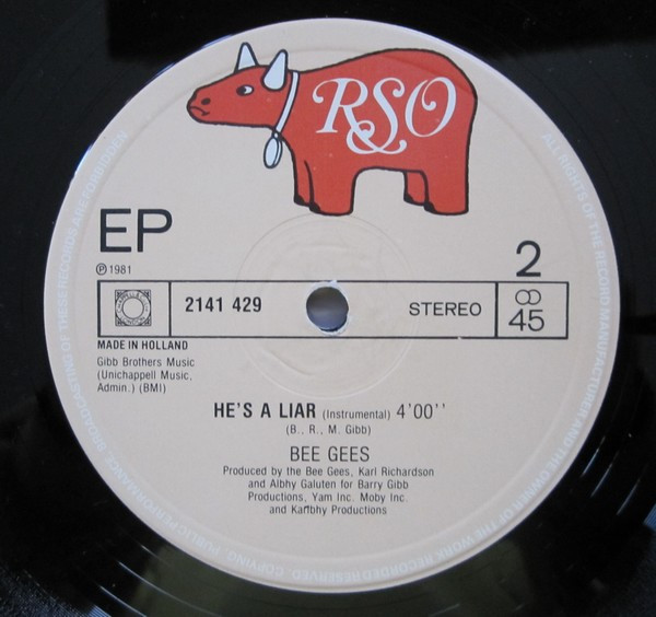 Bee Gees - He's A Liar | RSO (2141 429) - 4