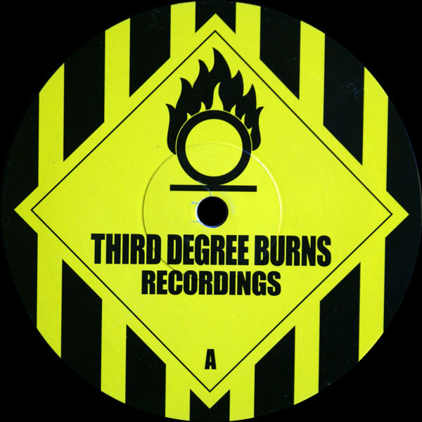 Razor Babes - Must Be The Music | Third Degree Burns Recordings (MAD 02) - 2 Razor Babes - Must Be The Music | Third Degree Burns Recordings (MAD 02) - 2