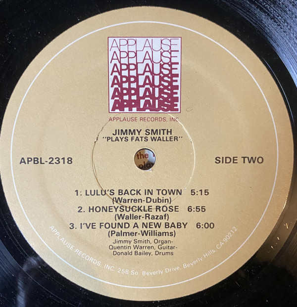 Plays Fats Waller