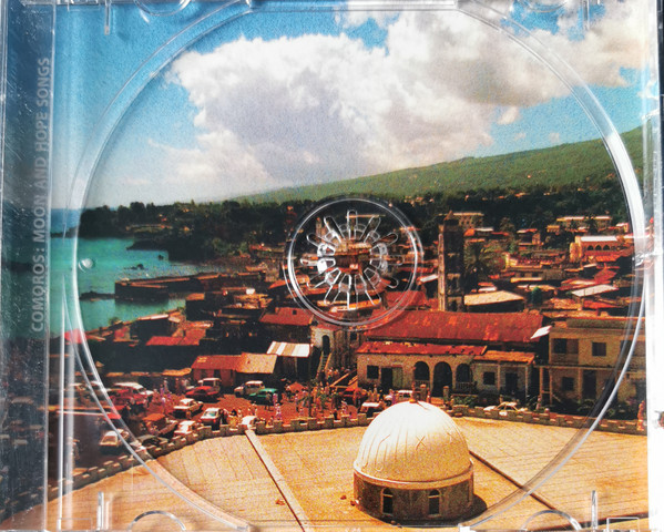 Chants De Lune Et D'espérance = Comoros: Moon And Hope Songs