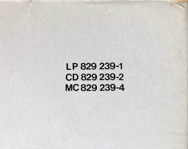 The Cure - Standing On A Beach · The Singles | Fiction Records (829 239-1) - 11 The Cure - Standing On A Beach · The Singles | Fiction Records (829 239-1) - 11