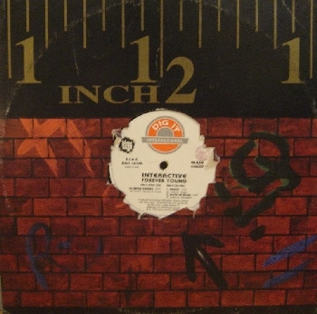 Interactive - Forever Young | Dig It International (DMX 10199) - 3