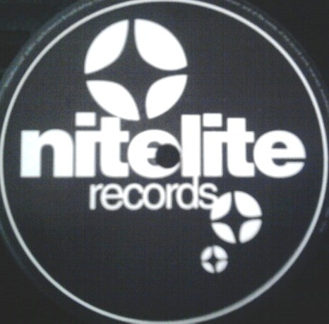 Junkfood Junkies Feat. MC Quest - Work It | Nitelite Records (NL 08-98) - 8