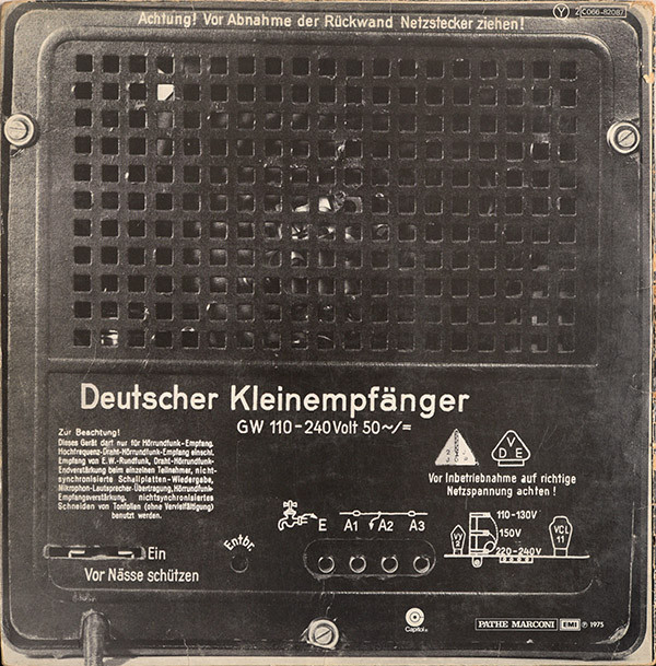 Kraftwerk - Radio-Activity | Capitol Records (2C 066-82.087) - 2 Kraftwerk - Radio-Activity | Capitol Records (2C 066-82.087) - 2