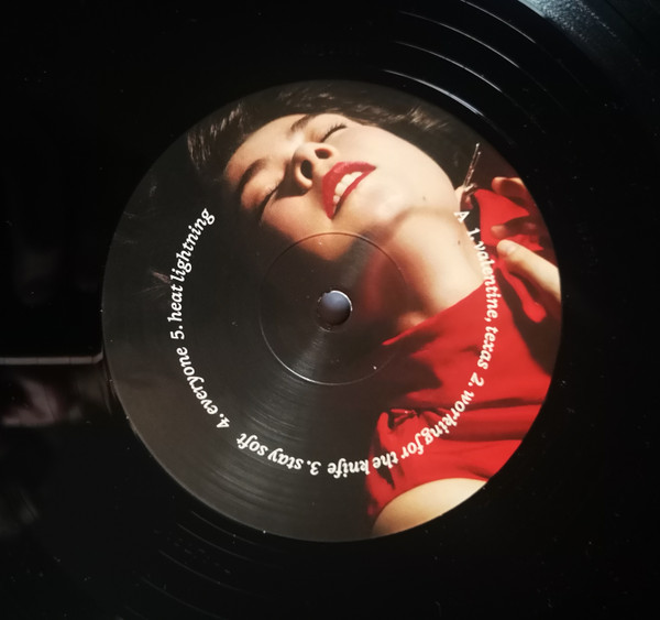 Mitski - Laurel Hell | Dead Oceans (DOC250LP) - 3 Mitski - Laurel Hell | Dead Oceans (DOC250LP) - 3