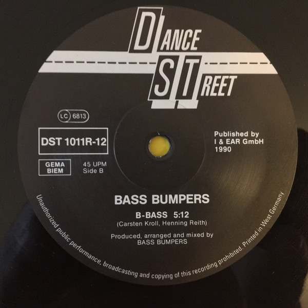Bass Bumpers & Nana - Can't Stop Dancing (Remix) | Dance Street (DST 1011R-12) - 4 Bass Bumpers & Nana - Can't Stop Dancing (Remix) | Dance Street (DST 1011R-12) - 4