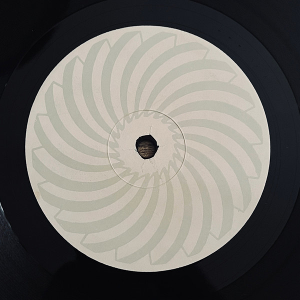 Tessier Ashpool - Rhythm Interuptus | Triumph Records (TRY 11) - 2 Tessier Ashpool - Rhythm Interuptus | Triumph Records (TRY 11) - 2
