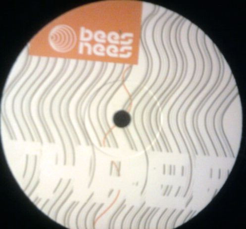 Muster & Bluster - Three | Bee's Nees (DPU 1060) - 2