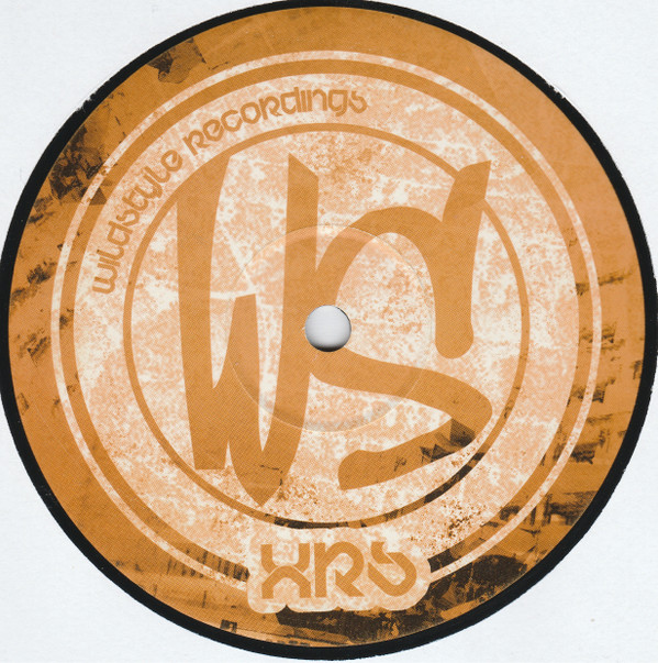 XRS - Crowds In Clouds / Cold Hand | Wildstyle Recordings (WILD002) - 2