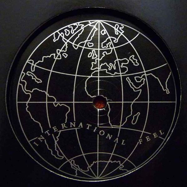 Locussolus - Tan Sedan / Throwdown | International Feel Recordings (IFEEL008) - 2
