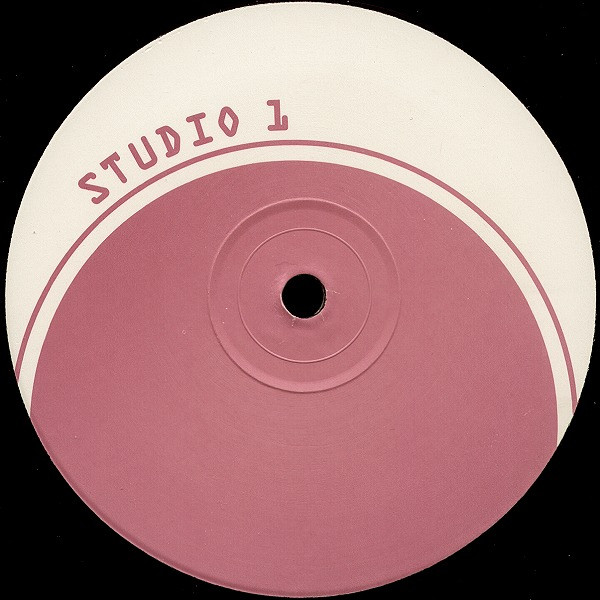 Studio 1 - Rosa | Studio 1 (STU 008) - 2