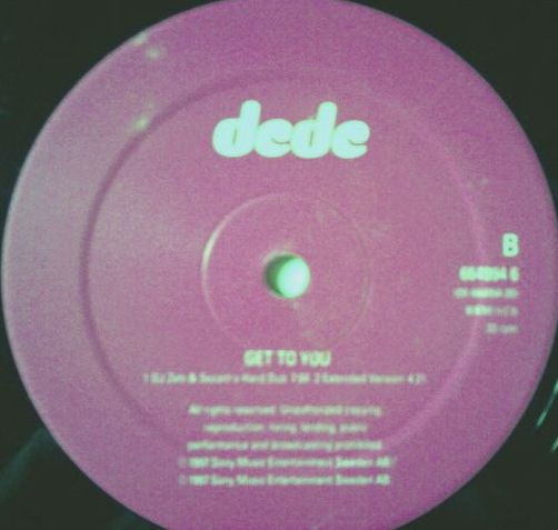 Dede - Get To You | Columbia (664994-6) - 3 Dede - Get To You | Columbia (664994-6) - 3