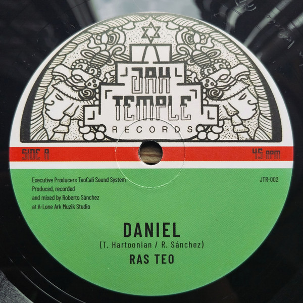 Ras Teo  &  Lone Ark Riddim Force - Daniel / Daniel Dub | Jah Temple (JTR-002)