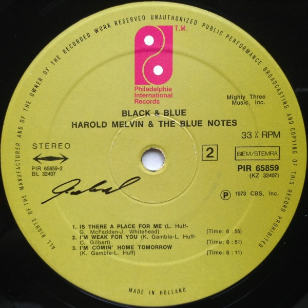 Harold Melvin And The Blue Notes - Black & Blue Featuring: The Love I Lost | Philadelphia International Records (PIR 65859) - 6 Harold Melvin And The Blue Notes - Black & Blue Featuring: The Love I Lost | Philadelphia International Records (PIR 65859) - 6
