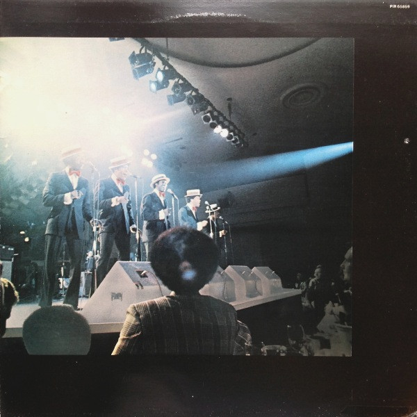 Harold Melvin And The Blue Notes - Black & Blue Featuring: The Love I Lost | Philadelphia International Records (PIR 65859) - 3 Harold Melvin And The Blue Notes - Black & Blue Featuring: The Love I Lost | Philadelphia International Records (PIR 65859) - 3