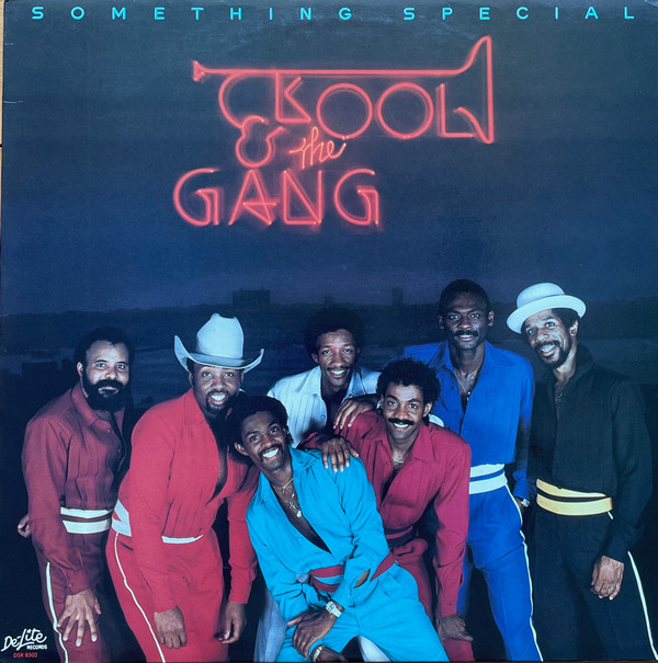 Kool & The Gang - Something Special | De-Lite Records (DSR-8502)