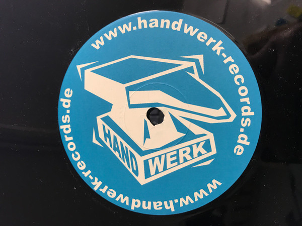 Robbie Pallasch & Mark van Weth - We Can Get No Sleep | Handwerk Records (Handwerk010) - main Robbie Pallasch & Mark van Weth - We Can Get No Sleep | Handwerk Records (Handwerk010) - main