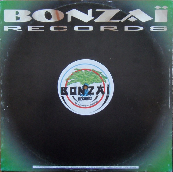 Engulf & Dvour - S.N.E | Bonzai Records (BR95095) - 4 Engulf & Dvour - S.N.E | Bonzai Records (BR95095) - 4