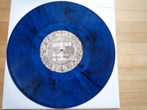 Afefe Iku - The Blues | Yoruba Records (YSD43) - 3