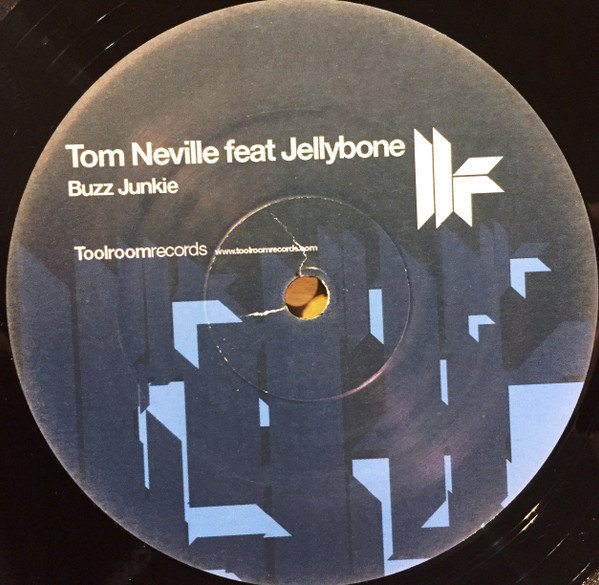 Tom Neville Feat Jellybone - Buzz Junkie | Toolroom Records (TOOL009) - 4