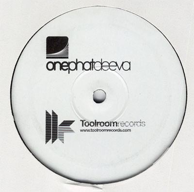 ATFC & Mark Knight Presents Tracer - Desire | OnePhatDeeva (Tracer 001) - 2 ATFC & Mark Knight Presents Tracer - Desire | OnePhatDeeva (Tracer 001) - 2