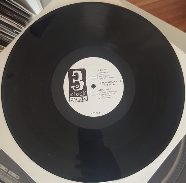 The Perm - No Mainstream EP | Three O'Clock Drop Records (OCD 2002) - 2 The Perm - No Mainstream EP | Three O'Clock Drop Records (OCD 2002) - 2