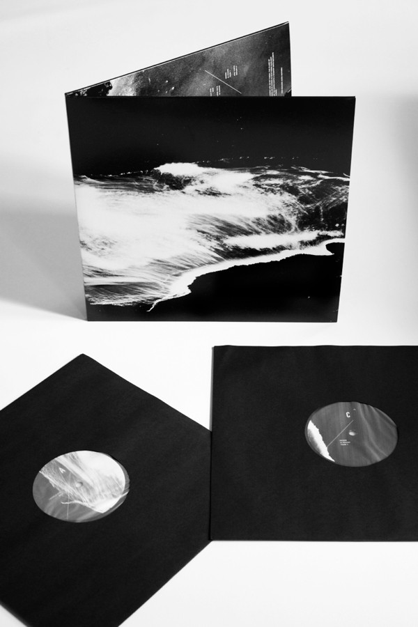 Stephan Mathieu - The Falling Rocket | Dekorder (Dekorder 067) - 2 Stephan Mathieu - The Falling Rocket | Dekorder (Dekorder 067) - 2