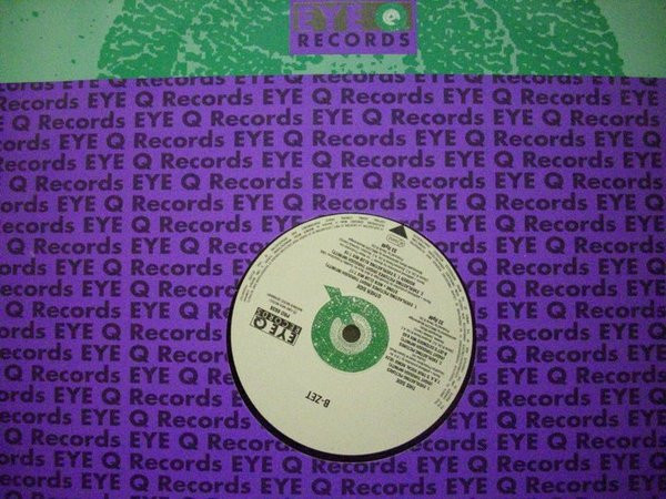 B-Zet - Everlasting Pictures (Right Through Infinity) | Eye Q Records (PRO 6038)