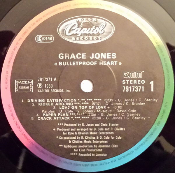 Grace Jones - Bulletproof Heart | Capitol Records (7917371) - 3 Grace Jones - Bulletproof Heart | Capitol Records (7917371) - 3