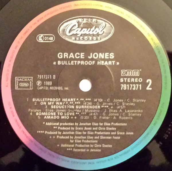 Grace Jones - Bulletproof Heart | Capitol Records (7917371) - 4 Grace Jones - Bulletproof Heart | Capitol Records (7917371) - 4