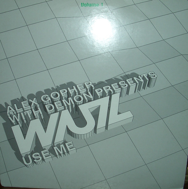 WUZ - Use Me. Volume 1 | V2 (VVR5019676)