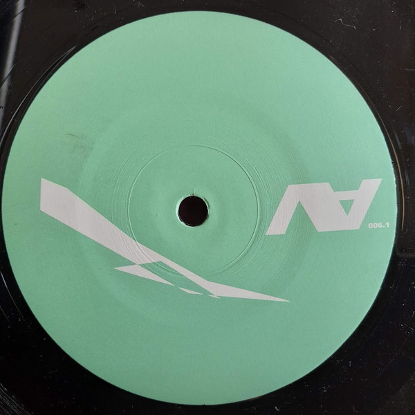 Alex Smoke - Shwingnut EP | Vakant (VA 006.1) - 2 Alex Smoke - Shwingnut EP | Vakant (VA 006.1) - 2