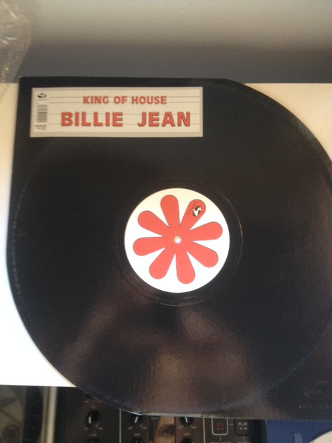 King Of House - Billie Jean | Motivo Productions (Motivo 009) - main King Of House - Billie Jean | Motivo Productions (Motivo 009) - main