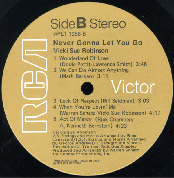 Vicki Sue Robinson - Never Gonna Let You Go | RCA Victor (APL1-1256) - 4 Vicki Sue Robinson - Never Gonna Let You Go | RCA Victor (APL1-1256) - 4
