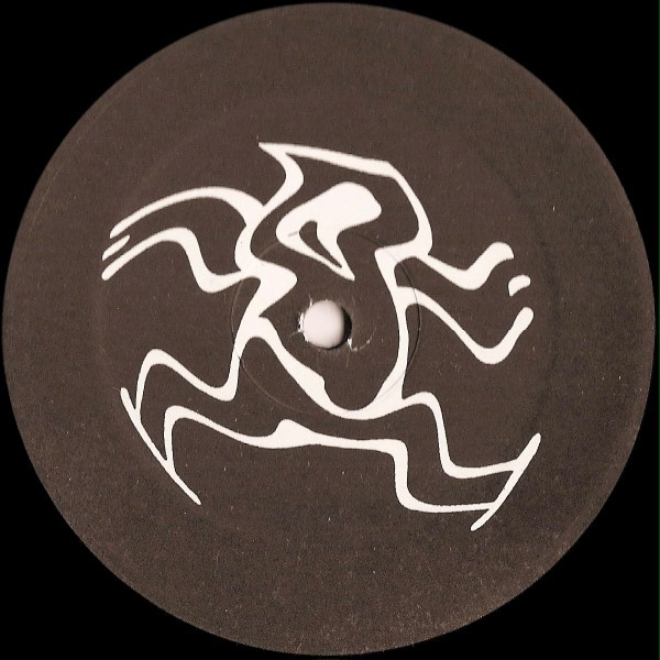 Narcotic Thrust Feat. Yvonne John-Lewis - Safe From Harm | Yoshitoshi Recordings (YR083) - 4 Narcotic Thrust Feat. Yvonne John-Lewis - Safe From Harm | Yoshitoshi Recordings (YR083) - 4