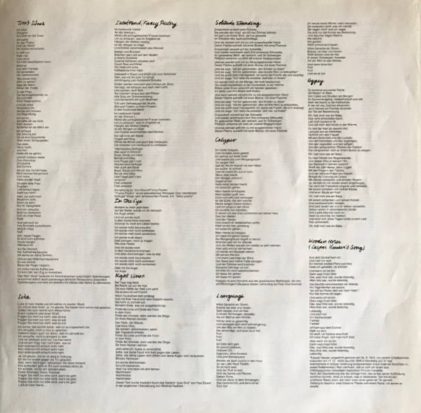 Suzanne Vega - Solitude Standing | A&M Records (395136-1) - 7