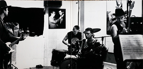U2 - Rattle And Hum | Island Records (7 91003-1) - 2 U2 - Rattle And Hum | Island Records (7 91003-1) - 2