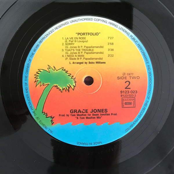 Grace Jones - Portfolio | Island Records (9123 023) - 6 Grace Jones - Portfolio | Island Records (9123 023) - 6