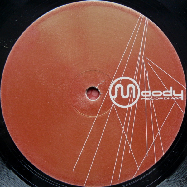 CZR Featuring Alexander East - Take Me Higher | Moody Recordings (MDR9652-1) - 4