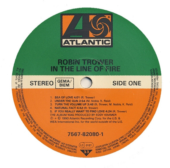 Robin Trower - In The Line Of Fire | Atlantic (7567-82080-1) - 4