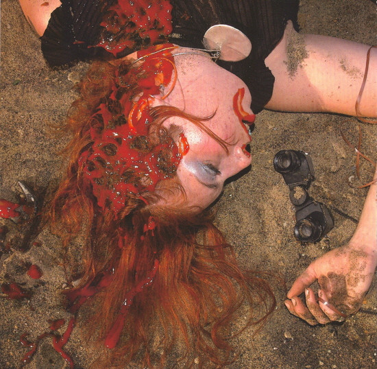 16 Bitch Pile-Up - Bury Me Deep | Troniks (TRO-250) - 2