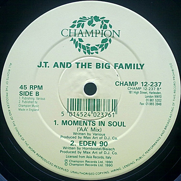 J.T. And The Big Family - Moments In Soul | Champion (CHAMP 12 237) - 4 J.T. And The Big Family - Moments In Soul | Champion (CHAMP 12 237) - 4